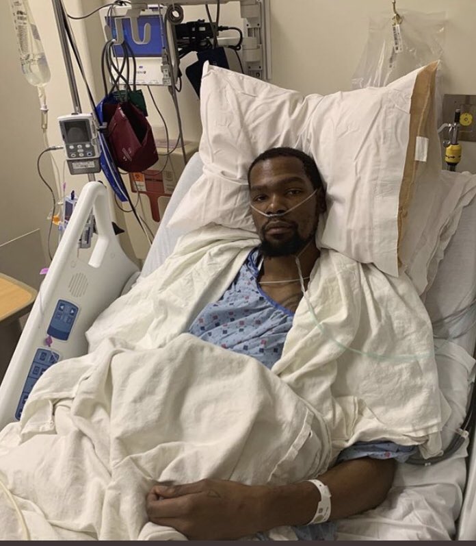 abdirackzman's tweet image. „Nur kranke Menschen lesen Manga“
Ich: