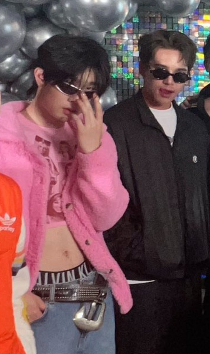 iMaxyou_'s tweet photo. ดะเบส!!!!
เคมีเข้ากันแม้กระทั่งตอนที่แปก ก็แปกๆเหมือนกัน 🤭 น่าร้ากกกกกกกกกก
#MaxYim https://t.co/5Q88mxCDuo