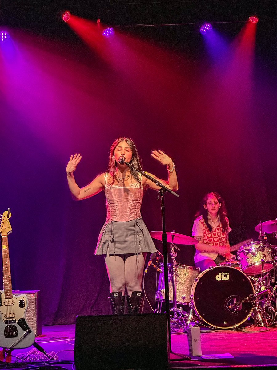 ideapharma's tweet photo. #JPM should always open with an indie rock show… Last night, #AltJPM brought all the passion from @eperlste, @DavidFajgenbaum, @bradloncar, @the_sy_guy and the best indie rock around… 🤘🏻 https://t.co/3407T6zbg6