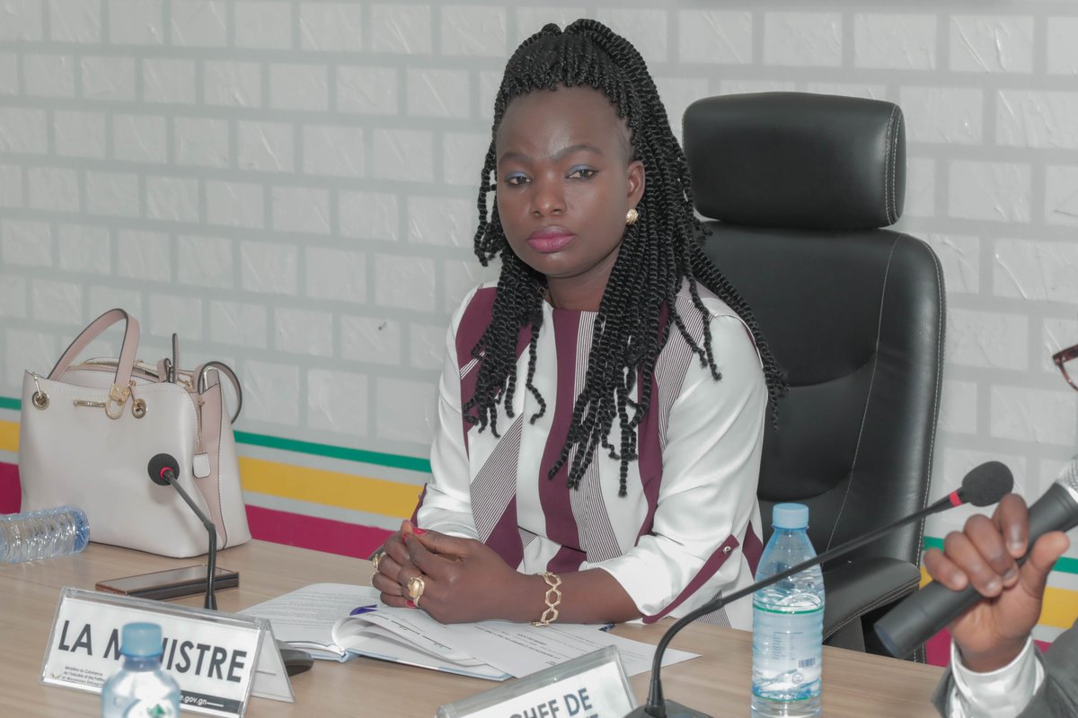 MipmeGuinee's tweet photo. #MCIPME🇬🇳
Ce lundi, le conseil de cabinet a réuni les membres statutaires du cabinet autour de 2 points :
👉les instructions de la Ministre: elle a invité les services à travailler en relation avec le cabinet.
👉l'amendement du projet de lettre de mission 2023-2024 du #MCIPME. https://t.co/zyBrZEwKY8
