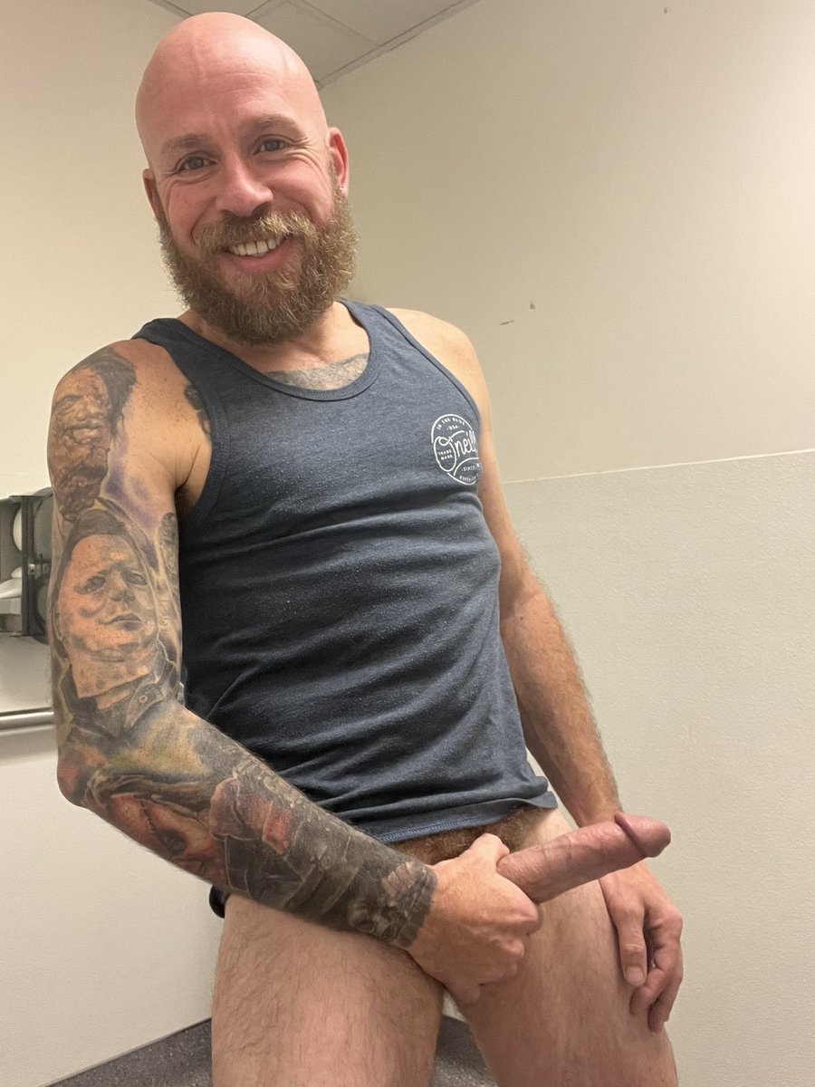Meatgayzer420's tweet photo. Dick pics for the #birthday #boy #cock #pics happy birthday to me #fourtythree https://t.co/2KRgBADpb3