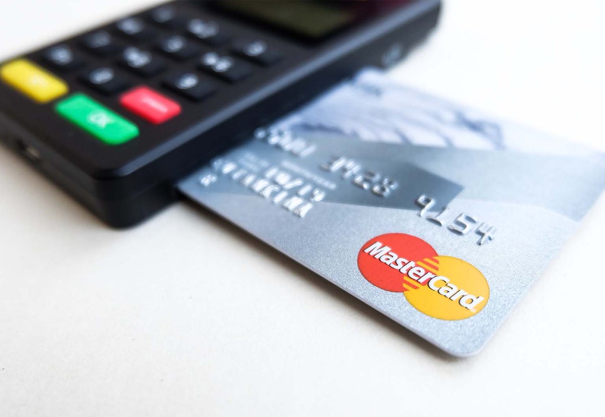 FinfoldTimes's tweet image. Customers have a dizzying array of credit card options. Find how to choose the best credit card to earn cashback and other rewards.

bit.ly/3iuq6NN

#creditcards #rewards #rewardsprograms #cashback #cashbackoffer #creditcard #credittips #crediteducation