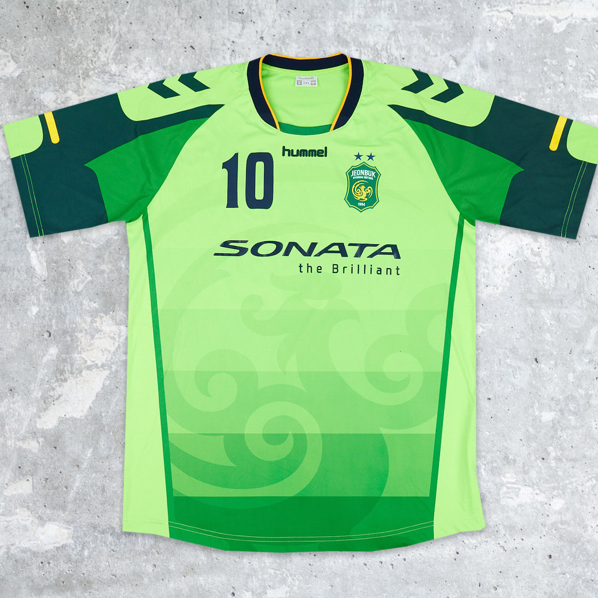 buy football shirts