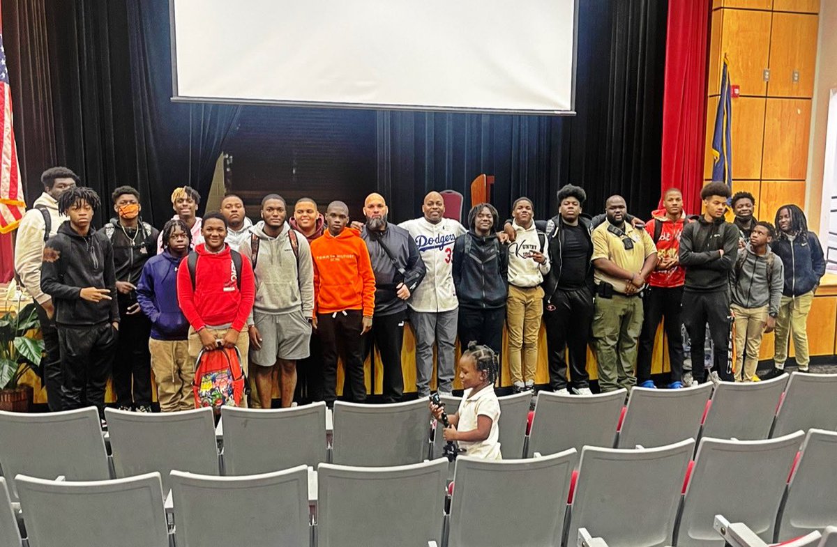 KuntryKidsFoundation (@kidskuntry) on Twitter photo Pics Garey Ingram former <a href="/Dodgers/">Los Angeles Dodgers</a> stopped by <a href="/HJSHS_JCSD_SC/">Hardeeville Junior & Senior High School</a> & <a href="/RHHSJaguars/">Ridgeland Secondary Academy of Excellence Sports</a> to talk about IMAGE, ENVIRONMENT & CHOICES thank you to the students for being very attentive. Garey enjoy’s giving advice & making a difference in the kids lives Thank to the Athletic Director Coach Barr Pics Garey Ingram former <a href="/Dodgers/">Los Angeles Dodgers</a> stopped by <a href="/HJSHS_JCSD_SC/">Hardeeville Junior & Senior High School</a> & <a href="/RHHSJaguars/">Ridgeland Secondary Academy of Excellence Sports</a> to talk about IMAGE, ENVIRONMENT & CHOICES thank you to the students for being very attentive. Garey enjoy’s giving advice & making a difference in the kids lives Thank to the Athletic Director Coach Barr