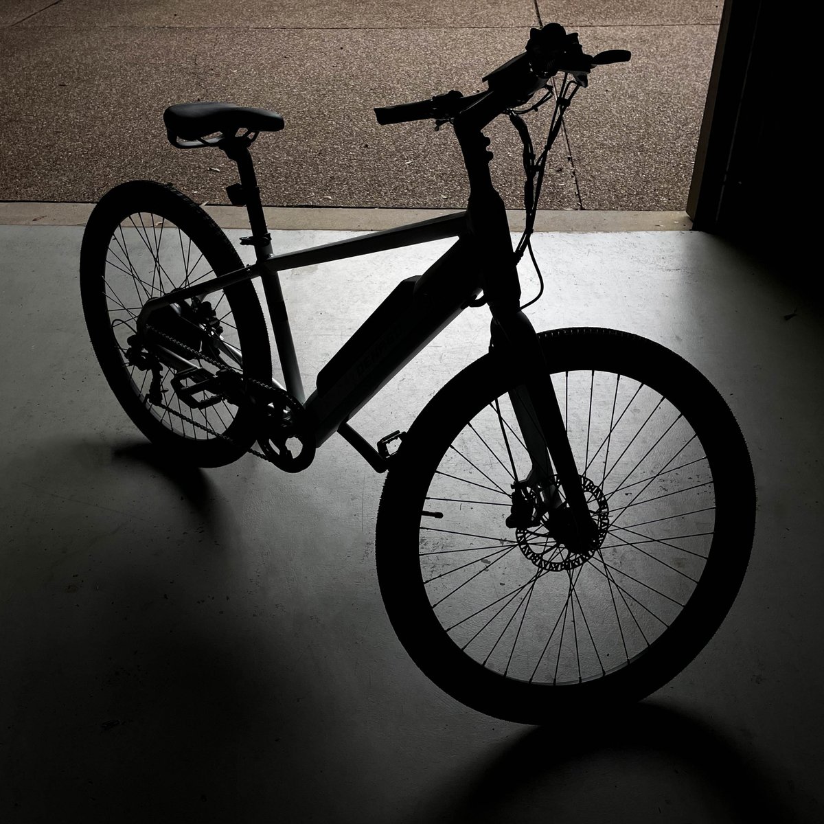 DenagoEbikes's tweet photo. when the silhouette speaks for itself. #denago #ebike #biking https://t.co/m41VaCfSuW