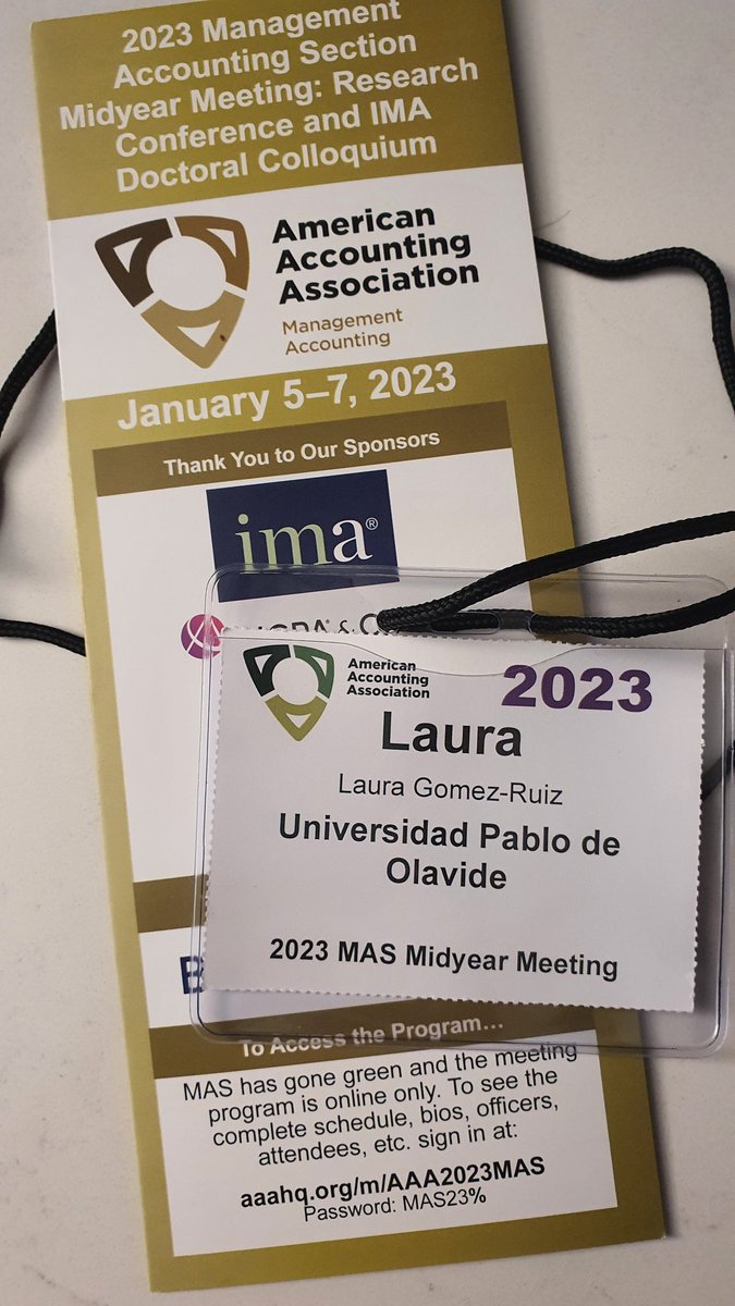 lmgomezruiz's tweet photo. Un placer presentar un trabajo de investigación con mi coautora @mjSanExp en 🇺🇸 AAA MAS Midyear Meeting 😊
Solo 3 universidades españolas en el 🔝 de los congresos de #Managementaccounting, IE University, Pompeu Fabra y por supuesto @pablodeolavide
#research
#upo https://t.co/JwS2elPGnM