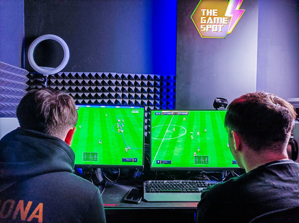 Training session from our FGS1 session! 🎮
<a href="/stillPapark_4/">PAPARK</a> &amp; @ut7_cerux 🤝
Coach <a href="/nicaldan9/">Coach_Nicaldan</a> 

#fifaeclub #fifa #fifa23 #fifaworldcup #fifa22 #fifaultimateteam #playstation5 #playstation4 #xbox #nike #esports #UT7 #competition #competitive #torneofifa #fifatournament
