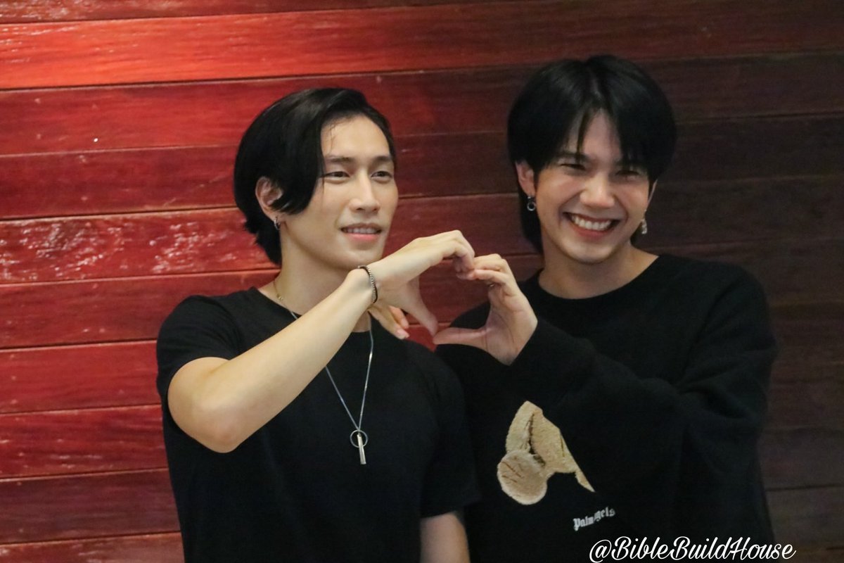 Biblebuildhouse's tweet photo. Vote for vegaspete as the best thai drama couple
🗓️Today: 10/01/23 🇹🇭
🙏Pls 1000 retweets 🙏
https://t.co/5APcsMxcxT
#BibleBuild #ไบเบิ้ลบิว
#Vegaspete #เวกัสพีท https://t.co/IKOVtxUy3t