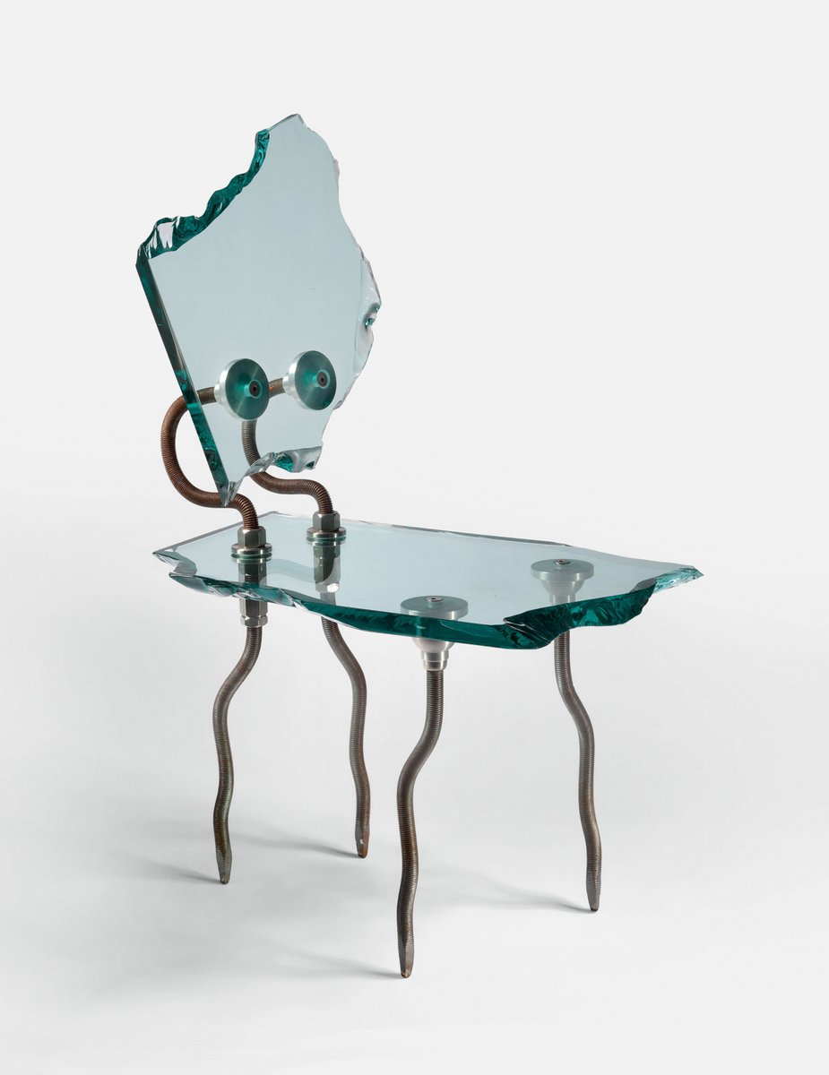 DesignMuseum's tweet photo. A glass chair and a bold red sofa resembling a woman's body - Surrealist furniture comes in all shapes and form.

Extravagant, mind-boggling and highly symbolic, here's our top picks of Surrealist chairs from #ObjectsOfDesire🦞: https://t.co/g1aeBAIXa6 https://t.co/7cLOENbK5Y