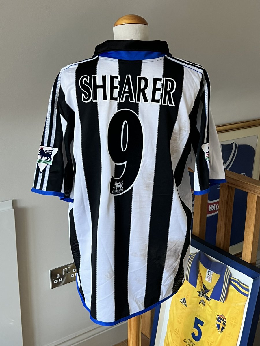 LcfcShirts's tweet photo. Matchworn and unwashed v Leicester 1999/2000. @alanshearer https://t.co/TKm18qglZK
