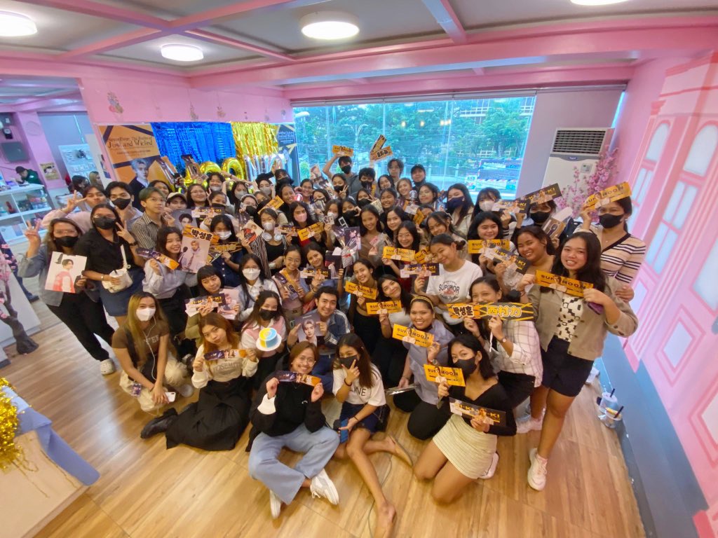 fanbasecebu's tweet photo. Another successful CS event last weekend!๐๐๐
Thank you so much @ENHYPENCebuPhi for having your event at Fan Base Cafe & Store! ๐ฅฐ
See you next time! ๐
#EventsAtFanBase https://t.co/hkd6WU5lkb