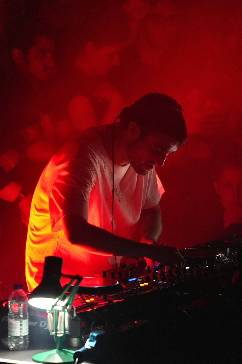 TroxyLondon's tweet photo. @FourTet @fredagainagain1 ..and @Skrillex What a way to kick off 2023 at Troxy!! Take us back @eatyourownears! π₯π€―
#secretgig #londonevents #eventprofs #dance #music #danceparty #surprisegig #eventprofsuk #eventprofslondon #rumble https://t.co/rt8xXSgu6o