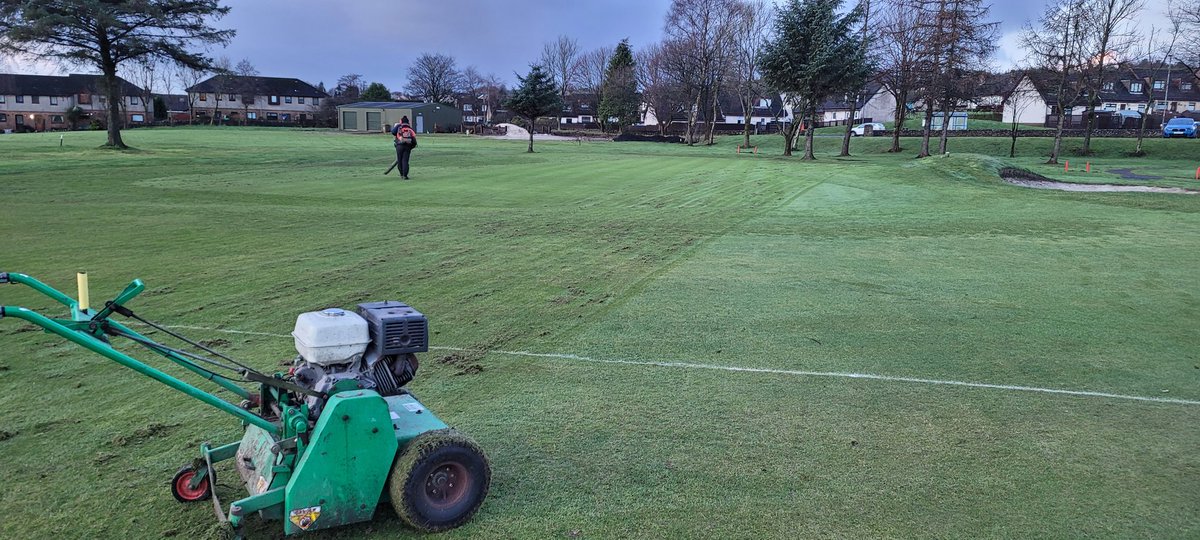 Sammccalla90's tweet photo. Getting the first pass in of greens and approns nice and early with the graden followed by a blow ans cut #firmer #faster @IanScottRT
@greenkeeper1982 @TraynerBruce https://t.co/RiWPEFLeeS