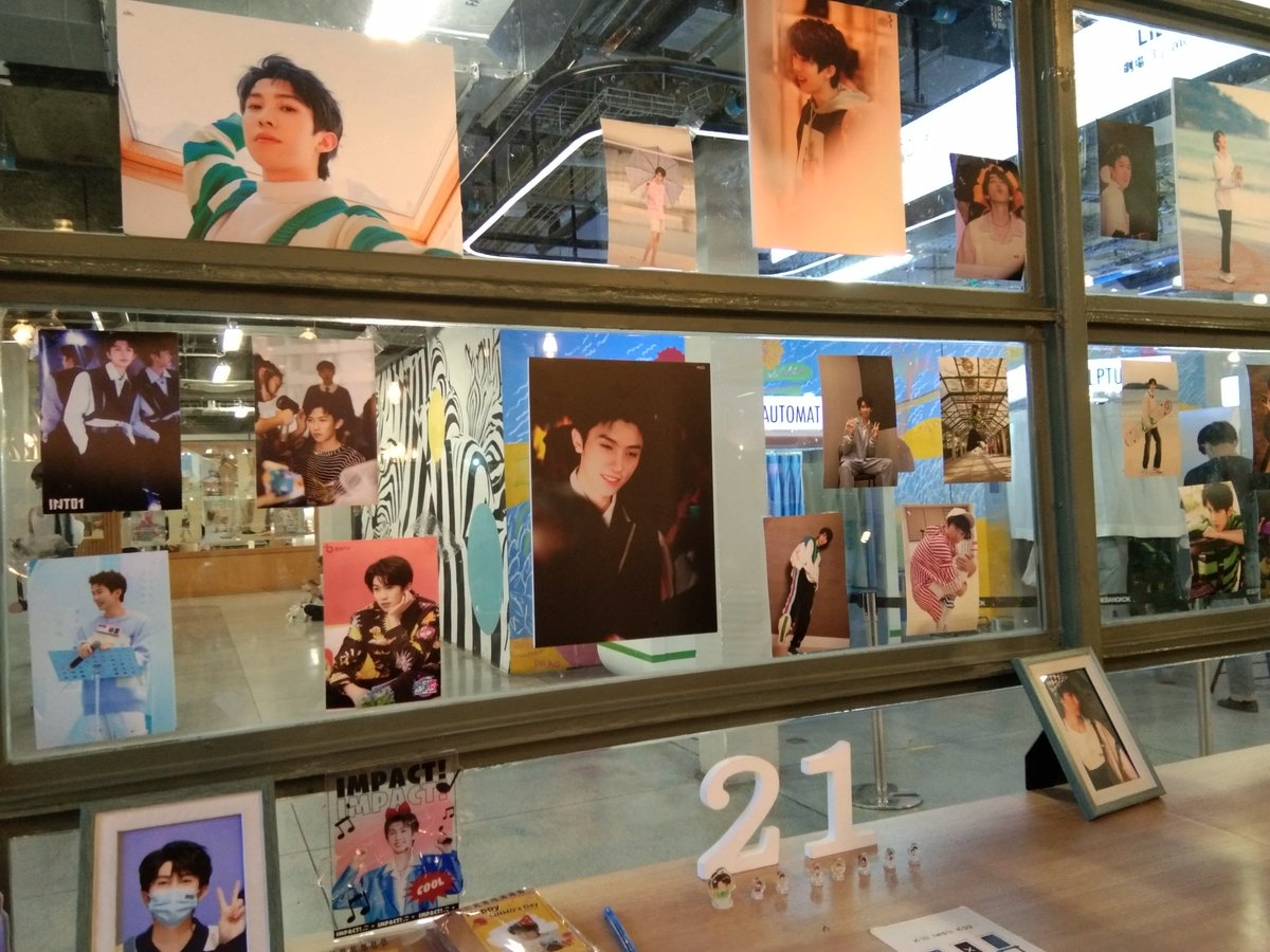 Weena_Naka's tweet photo. จัดเฟ่ได้น่ารักมากค่า ถึงจะไม่ได้ถ่ายทั่วทั้งเฟ่ แต่นุพยายามถ่ายทุกมุมที่เข้าถึงแล้ว ;-; #LinmoBD21stProject https://t.co/M6Q3iDEWuL