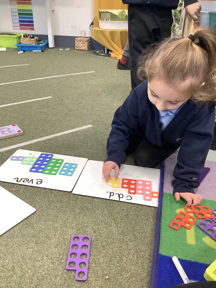 BeaumontPAc's tweet photo. Rabbits are exploring odd and even @numberblocks @Numicon “even top, flat top, odd block” @SouthPennine #maths #numericalpattern #eyfs #vocabulary https://t.co/ooZAvuJxkv