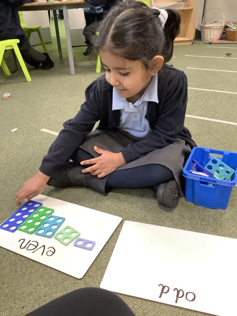 BeaumontPAc's tweet photo. Rabbits are exploring odd and even @numberblocks @Numicon “even top, flat top, odd block” @SouthPennine #maths #numericalpattern #eyfs #vocabulary https://t.co/ooZAvuJxkv