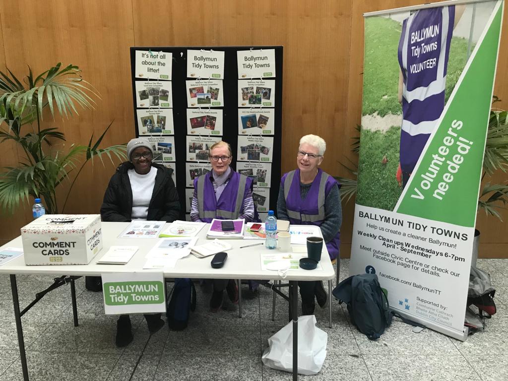 BallymunTT's tweet photo. Thank You to our volunteers from Hong Kong, Philippines, Mauritius, Nigeria, Zimbabwe, Swaziland, South Africa, Namibia, Co. Clare, Carlow, Dublin, Mayo, Louth, Kildare, Laois, Kilkenny, Cavan and Ballymun for your hard-work and time to make Ballymun Beautiful #BallymunForAll https://t.co/a7lxkd5I7Z