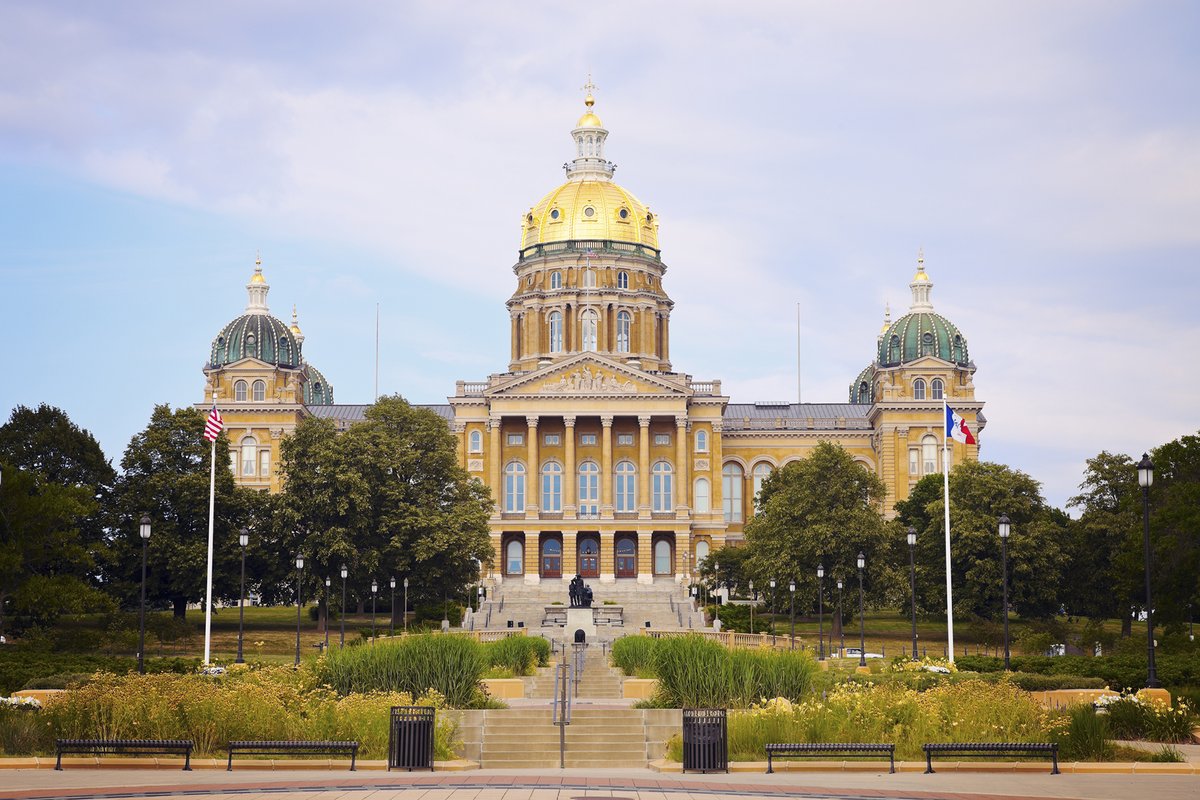 Today begins the 2023 Legislative Session at the Iowa Statehouse! Thanks in advance for being a part of the process &amp; advocating for the students of Iowa! Find talking points &amp; advocacy tools to help at rsaia.org/2023-legislati…. Watch inboxes for Weekly Recap Videos and Reports!