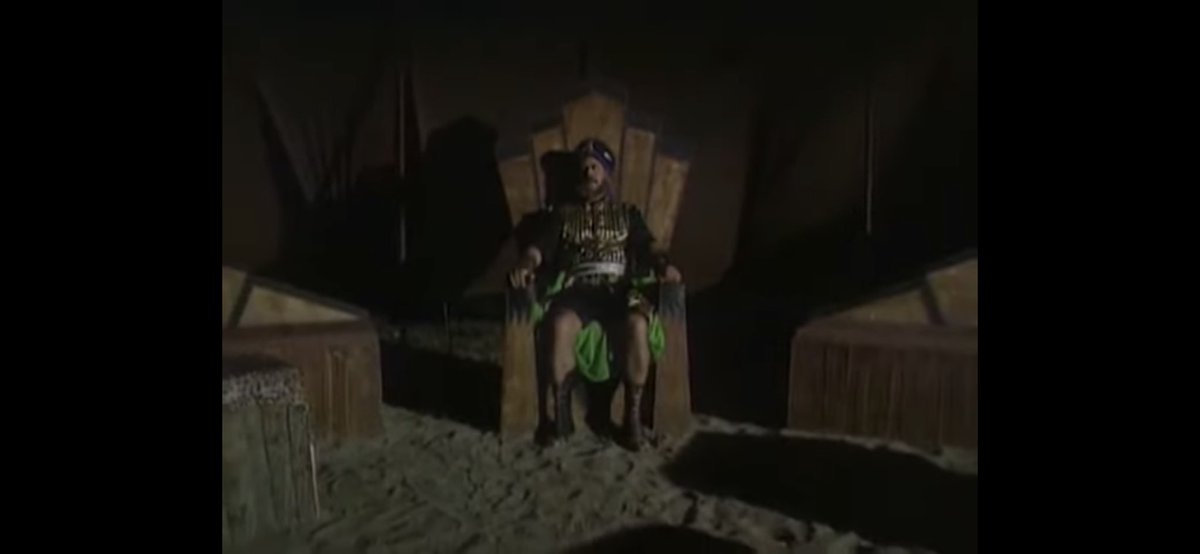 S_Bastille's tweet photo. الجوارح. ح٤ (عكرمة). 1995 
Game of Thrones. Ep06 (A Golden Crown). 2011 https://t.co/MaU8ysZ76G