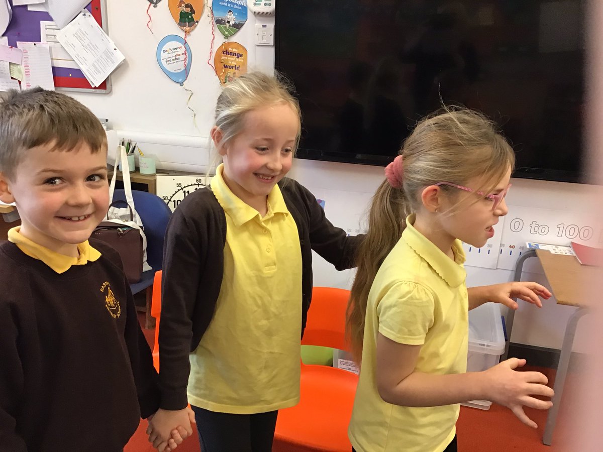 EastfieldPSHull's tweet photo. In 2SS the children have recreated a story using dram. #epsenglish https://t.co/HLutUz9s0n