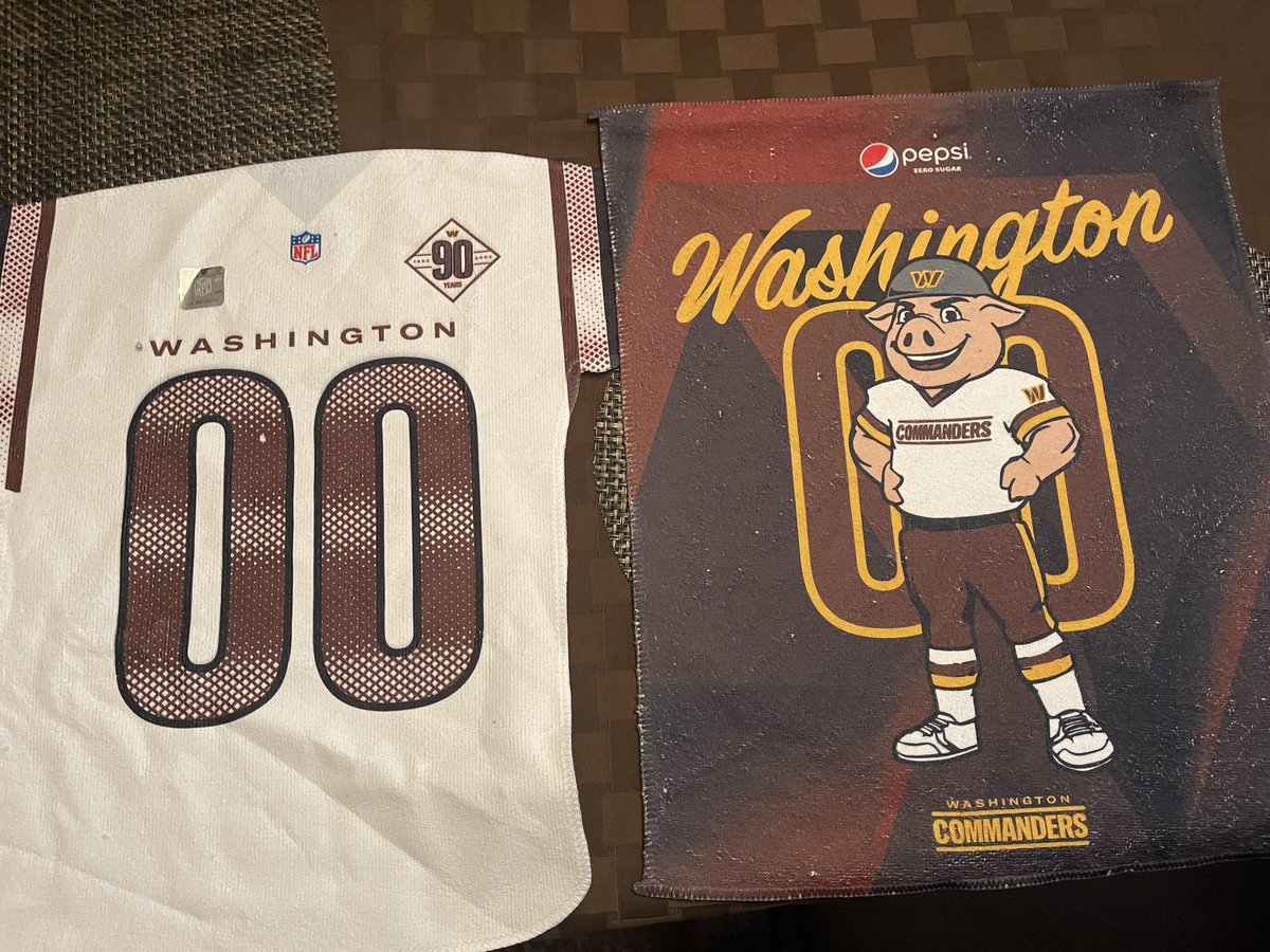 HogFarmerJoe's tweet image. I have one “Tuddy Towel” and a few “Jersey Towels”.  RT if you want one

#WPMOYChallenge LENO