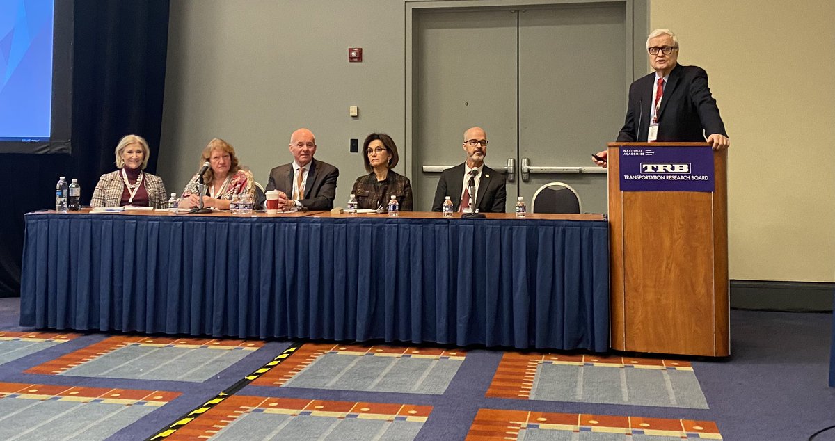 NVRoadgeek's tweet image. Awesome DOT Leader Panel sharing insights on how to use data to tell a story! #TRBAM2023