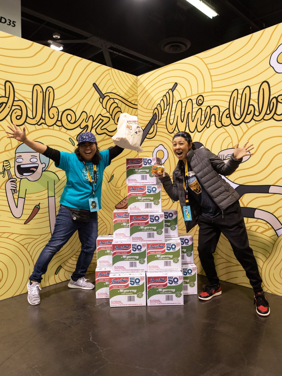 Mindblowon_io's tweet photo. We also collaborated the legendary instant noodle, Indomie from Indonesia &amp; also LA based cozy streetwear brand @sandalboyz and made some faces smile at @DesignerCon with our collaboration sandals, toys and of course free Indomie 🩴🍜🧸 https://t.co/WPX2KXanF3