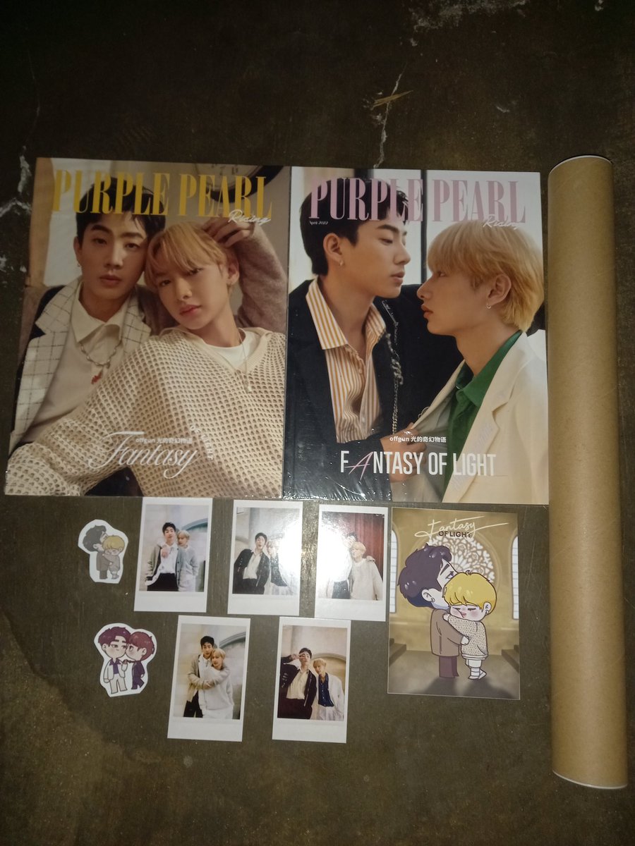 jumphobes's tweet photo. wts lfb ph [help rt]

Purple Pearl Rising Magazine (OffGun) 
- 800 pesos (negotiable)
- on-hand
- 2 magazines
- 3 posters
- 5 photocards

hi! an rt will really help, and i'd appreciate it. thank u!! have a good day! https://t.co/6BgrGfYtas