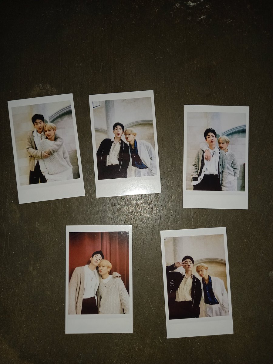 jumphobes's tweet photo. wts lfb ph [help rt]

Purple Pearl Rising Magazine (OffGun) 
- 800 pesos (negotiable)
- on-hand
- 2 magazines
- 3 posters
- 5 photocards

hi! an rt will really help, and i'd appreciate it. thank u!! have a good day! https://t.co/6BgrGfYtas