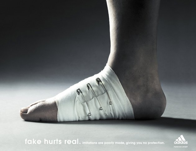 Esta campaña gráfica de Adidas contra las 'copias' y marcas imitadoras de sus productos. Tremenda ❤️