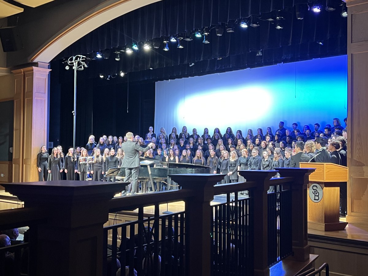 Wrapped up my 3rd year involved with the SEMMEA board by managing the Sr. Mixed Choir! As a WH grad and teacher, is was an honor to bring in WH alum Dr. Jonathan Richter '01 from Umass Lowell as conductor.