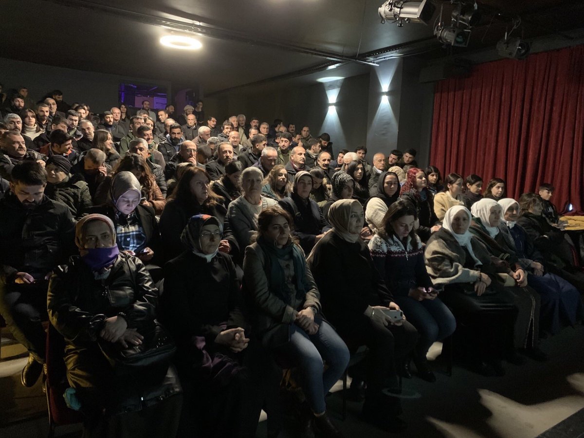 tja_wan's tweet photo. Paris katliamının 10 yıl dönümünde Van’da anma gerçekleştirildi https://t.co/4ztBfTAmgX