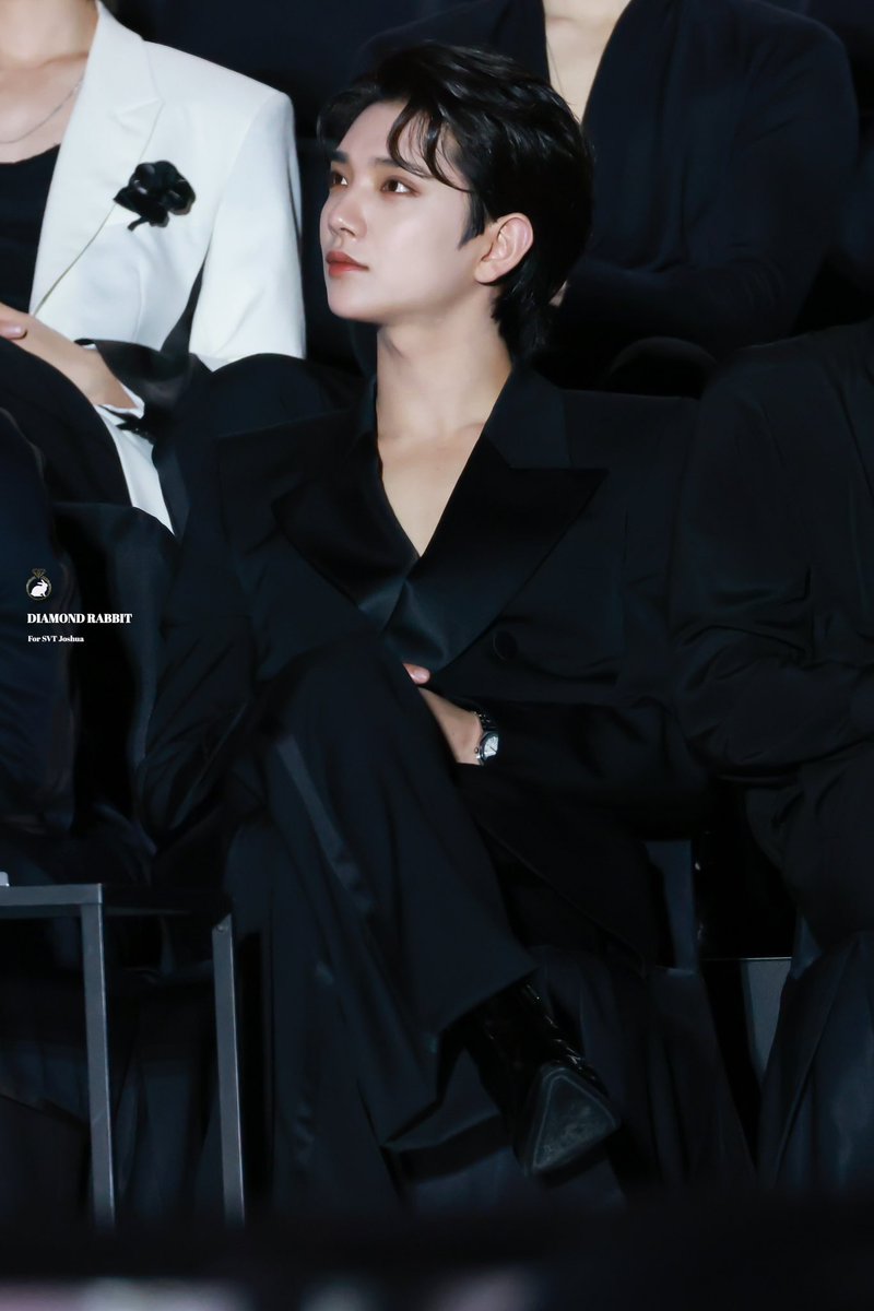 Diamond Rabbit🐰 tweet media