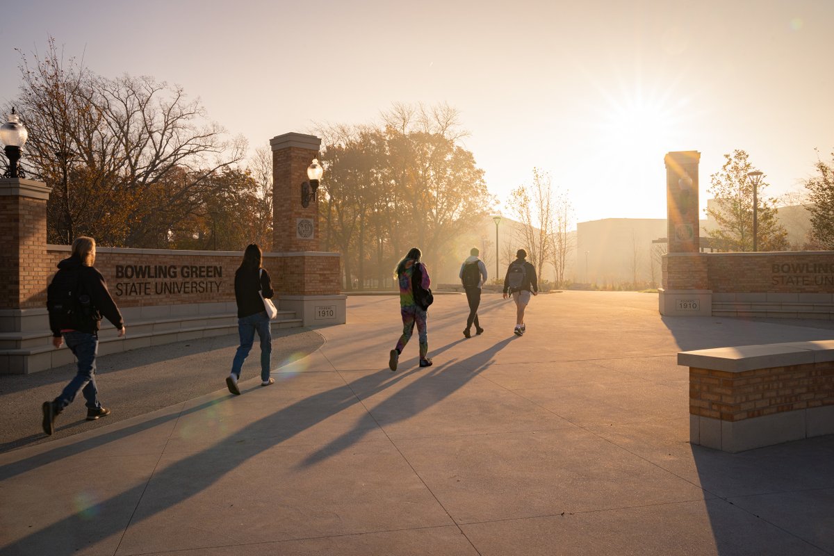 bgsu's tweet photo. ✨ Let today be a gateway to a fresh start. ✨ Happy first day back, Falcons! https://t.co/wTdCATXKPr