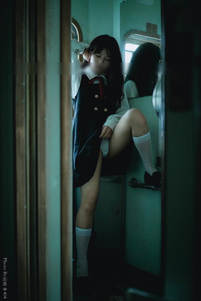 喜欢就会评论，
但爱就是转发。
模特： @xiongzaizai0018 
摄影 @duanzhang404 
推送 @Fengsiyuan 
#杭州 #杭州约拍 #私房摄影 #露出 https://t.co/Mu4R4FdtKK
