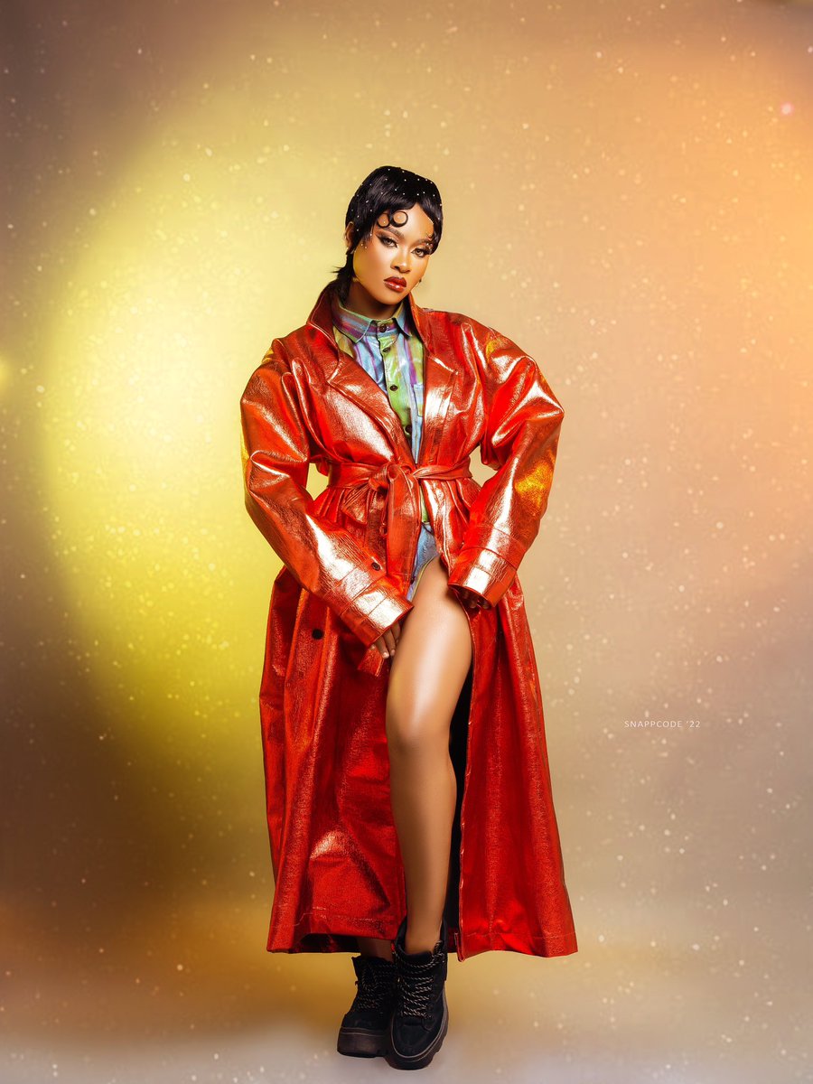 unusualphyna's tweet image. Never interrupt someone doing what you said couldn’t be done.