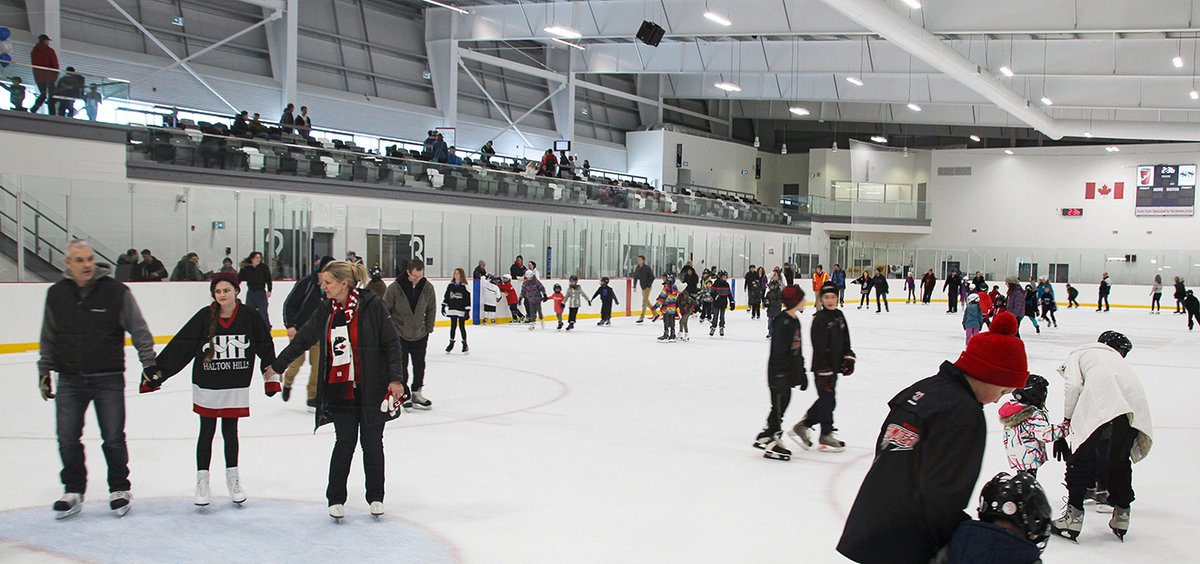 It's that time of year to dig the skates out of storage and get back on the ice! Our arenas offer public skating for all ages, as well as stick &amp; puck, shinny and more. Learn more at haltonhills.ca/skating.