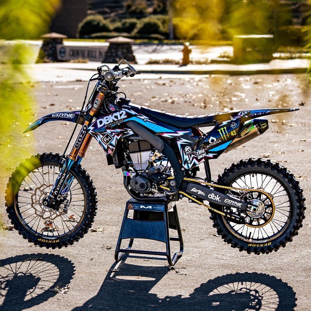 RideDunlop's tweet photo. Starting this week with the @twitchthis8 @kblock43 tribute kit from A1 this past weekend.

📸 @destincantrellphotography
🔧 @randcmotorsports

#RideDunlop #MX33 #ripblock #kb43ver https://t.co/1bFkSwn8T2