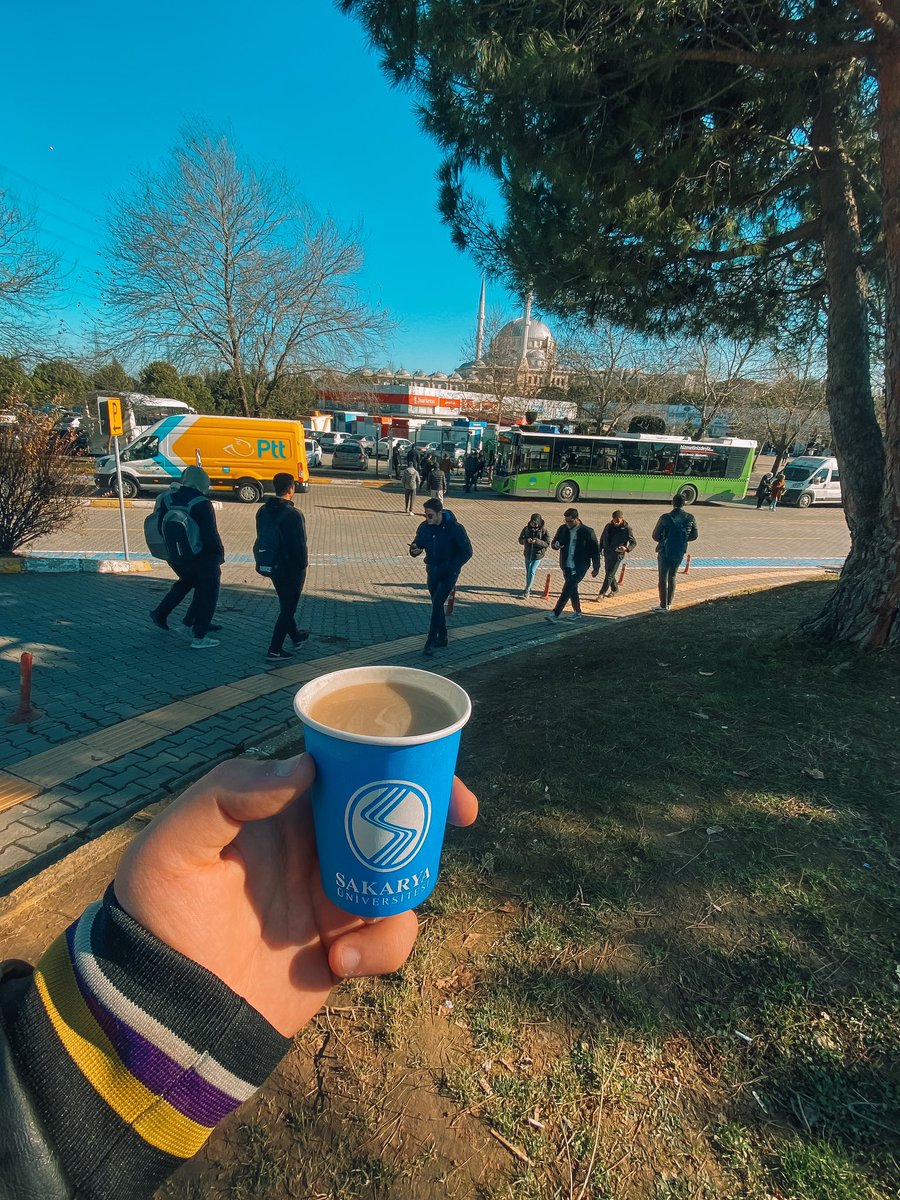A coffee after the final exam☕️
#saü #sakaryaüniversitesi #kampüs