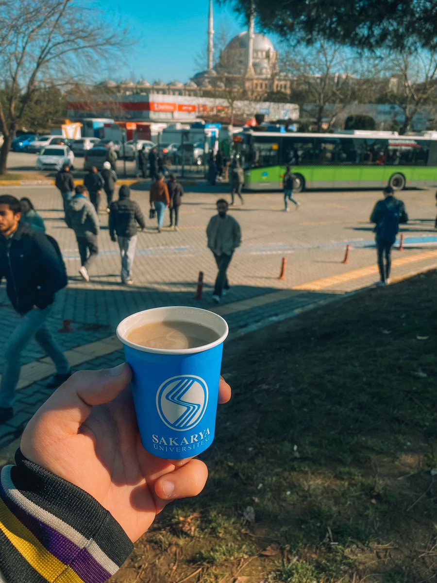 ZaidYalmaz's tweet photo. A coffee after the final exam☕️
#saü #sakaryaüniversitesi #kampüs https://t.co/zeWLmnlbgH