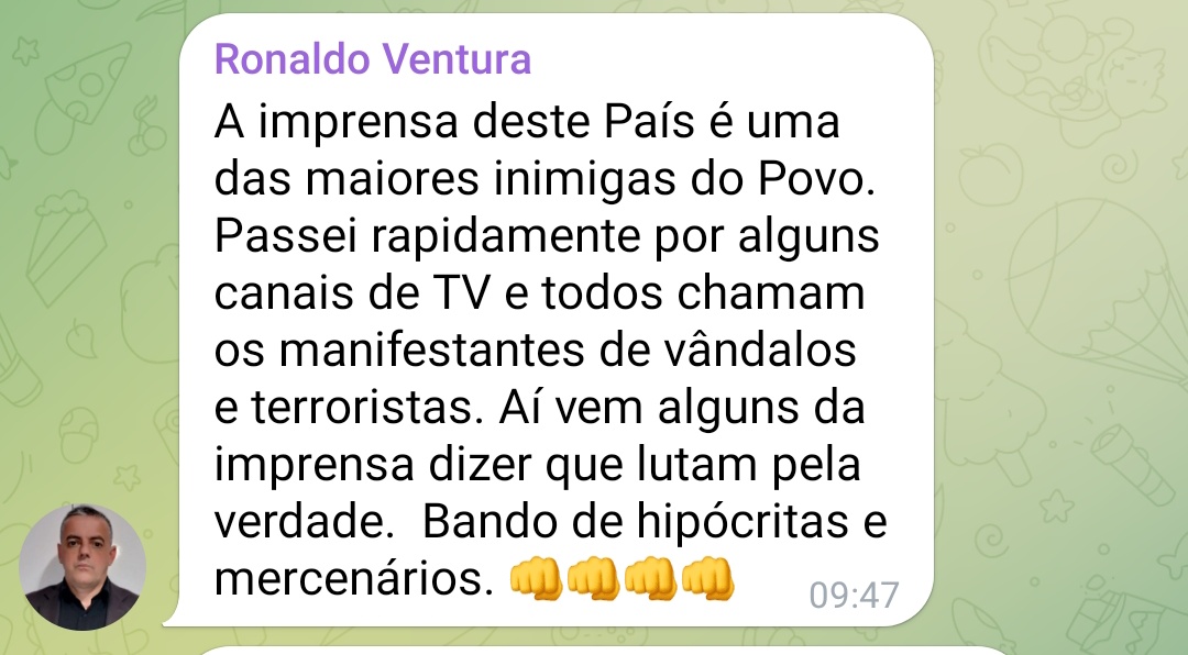 SoViniMsm's tweet photo. @77_frota @policiafederal @STF_oficial E todos os PMs que apoiam esses terroristas, vão ser responsabilizados? https://t.co/7t28yMUt6P