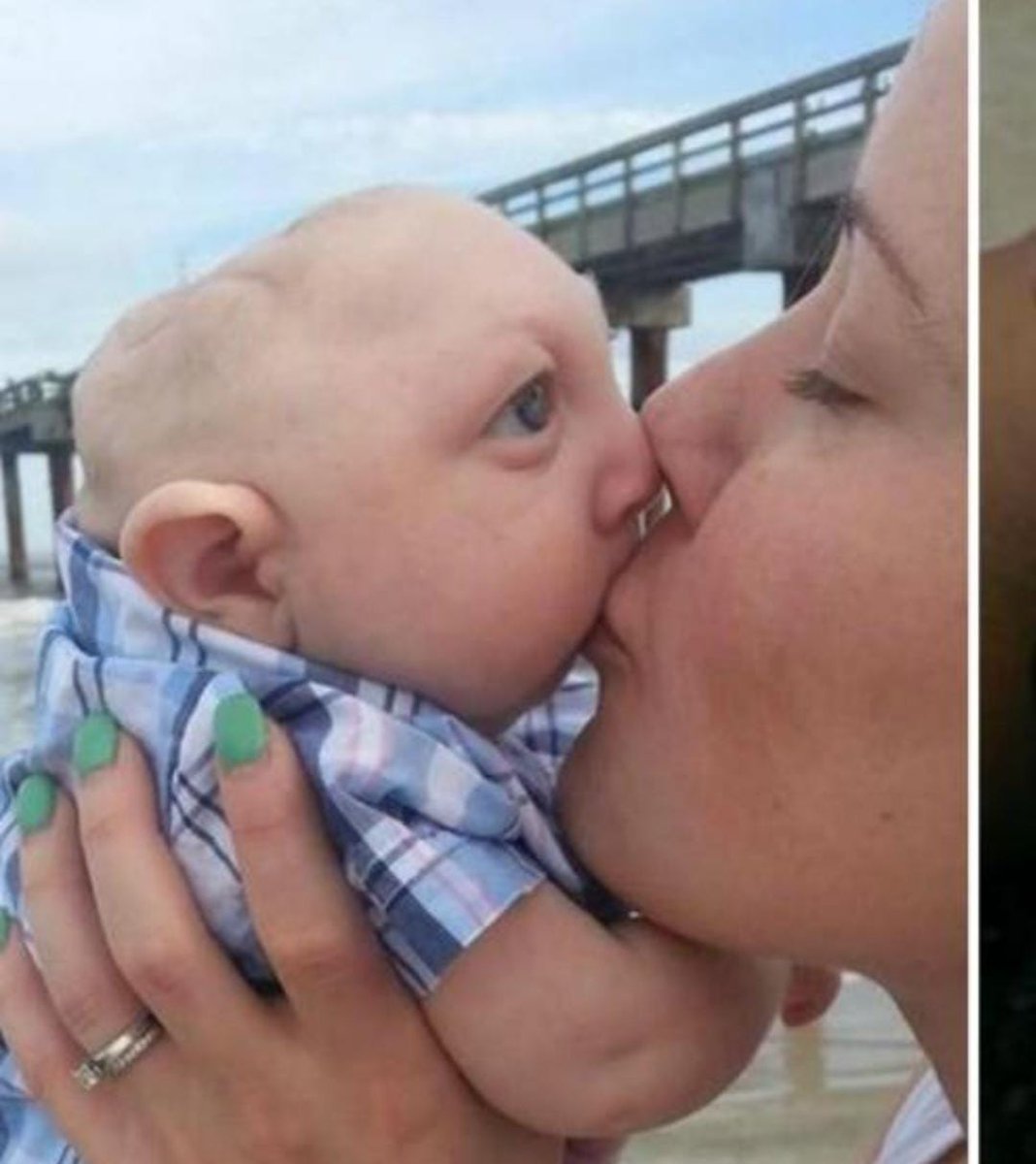 ZiaMalgy's tweet photo. Just gave birth to this beautiful bundle of joy!!! 😅😙😚 Named him Shaeney, Love him w all of me... The guy in last picture is my other son Chrantell 😌❤️ ik he lookin good but all u lusting ugly women can f... Off!!! He's my baby 💋💋
A mothers love cannot compare to others. https://t.co/YlDIrdGP7U