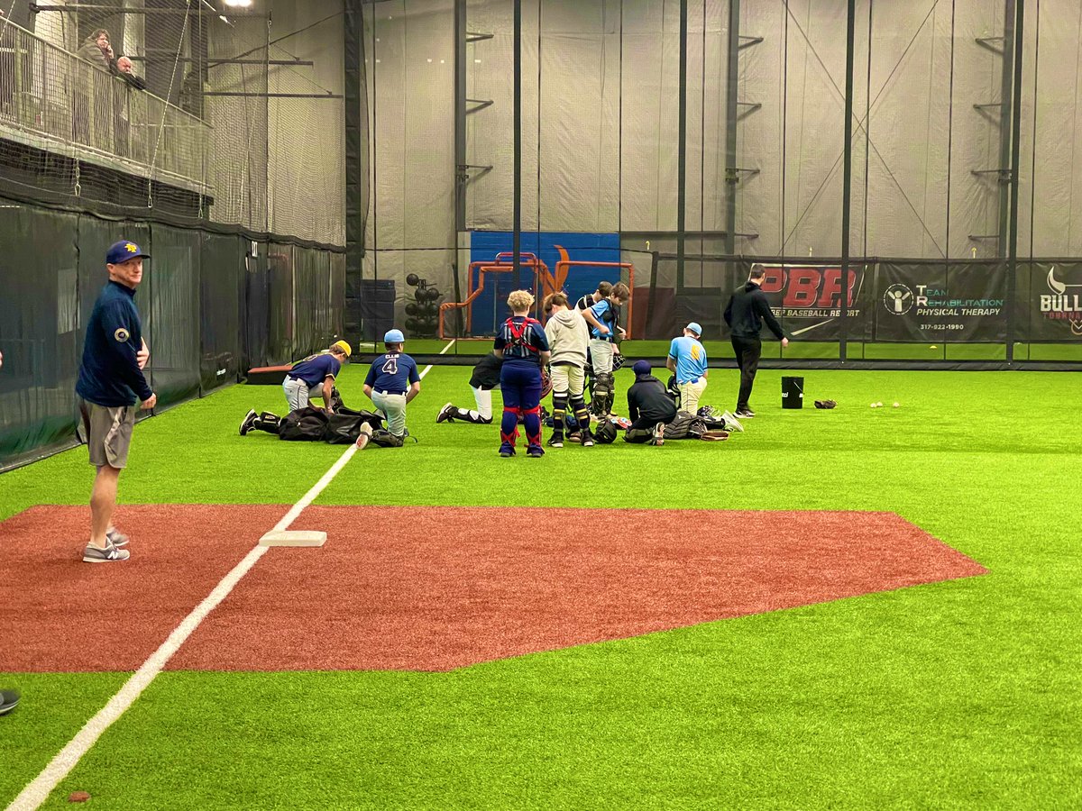 INProspects2028's tweet photo. Getting some quality reps in this weekend with some great coaches in the #IPFam. Keep grinding young men! #LoveTheGrind @Prospects_IN https://t.co/2Vk59wGAPO