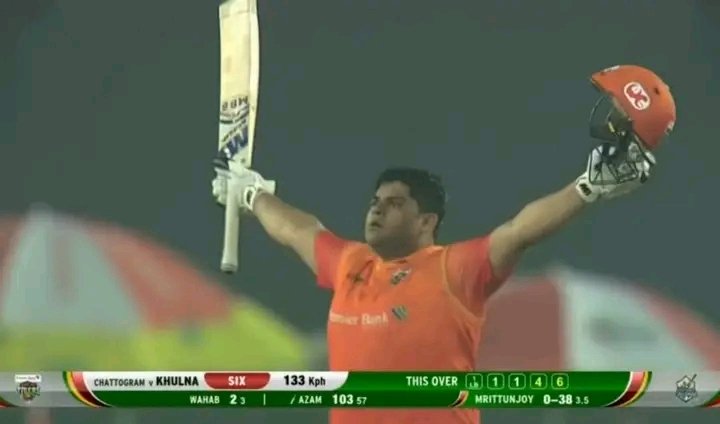 IfranAliBijoy20's tweet image. Khulna batsman Azam Khan became the first player to score a century in this year's BPL.

#BPL2023 
#KhulnaTigers 
#CHOTTOGRAM 
#CTG