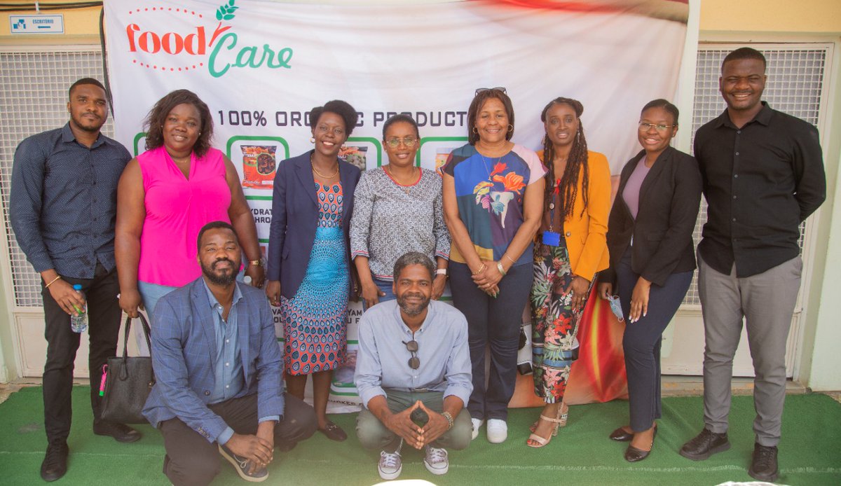 FounderLuanda's tweet photo. Visita a @FoodcareL : #startup do portfolio do
@FounderLuanda , pioneira no sector de #processamento #alimentar.
https://t.co/Ck4nVaKXTA
@founding #foodtech #agribusiness #agronegocio
#Angola @hpcogle @cmc_ao @inapem_ @Foliveira_luand https://t.co/xLRnxdgcEF