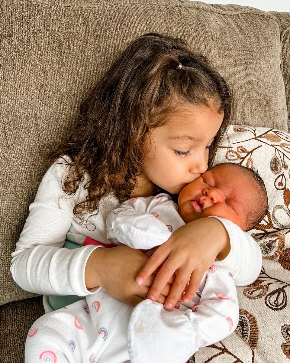 Amelia Day White 🤍