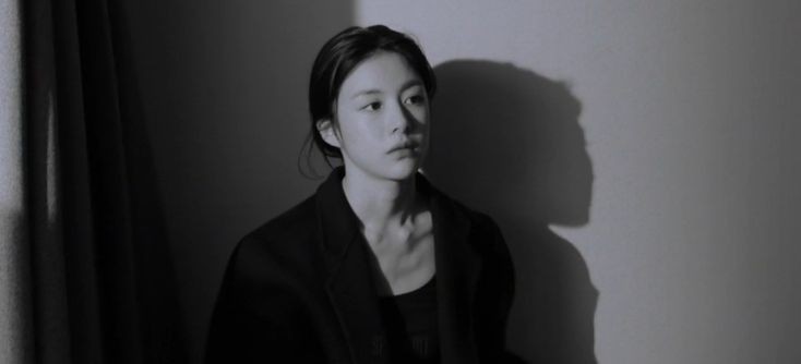 — Before the End,
"Perihal luka biar aku yang rasa, kamu cukup tau bahwa bahkan untuk luka yang kesekian, harapku masih angan" 

lee jeno ; lokal au 
by thepiscesy