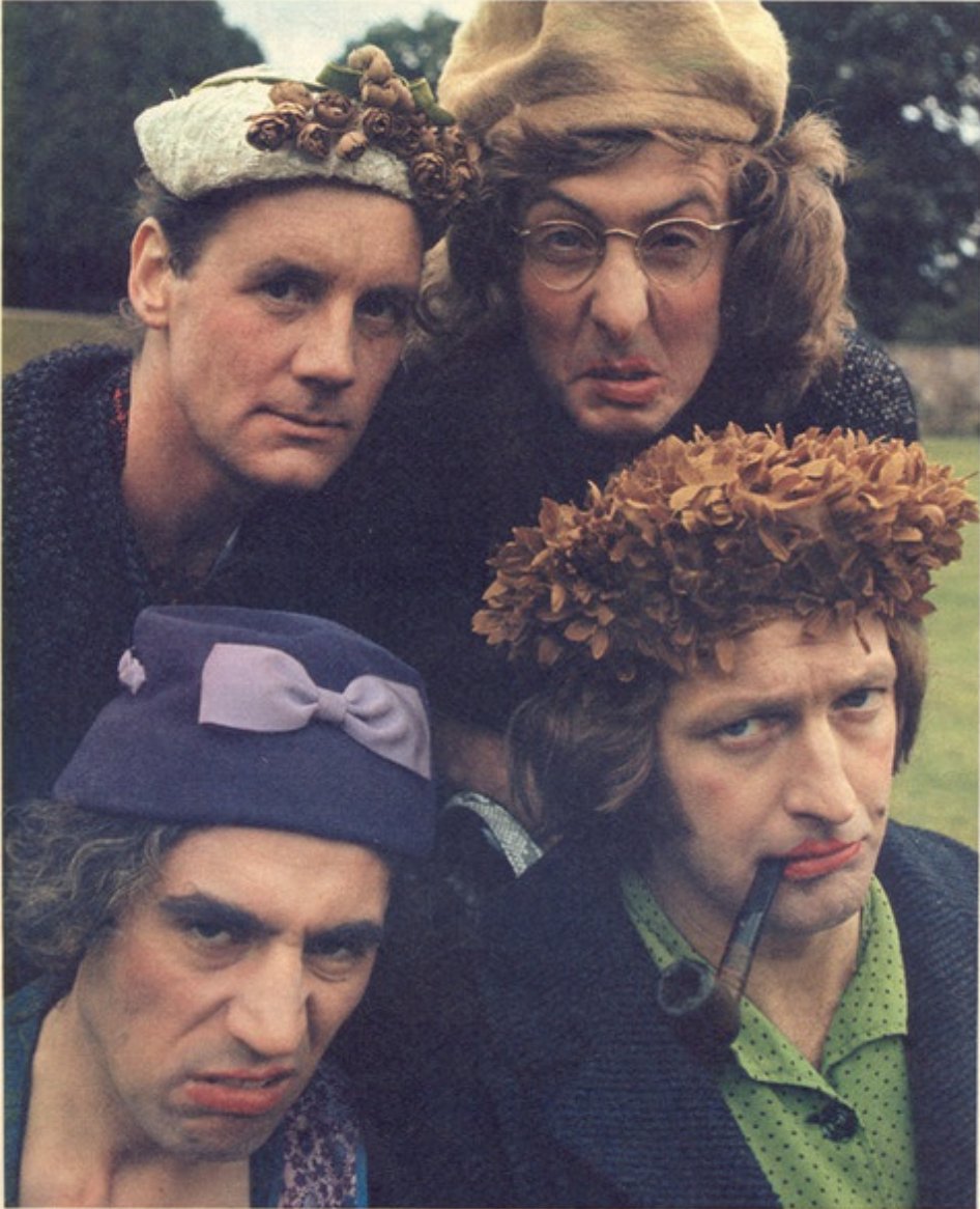 🎓🎩👒

#NationalHatDay #MontyPython