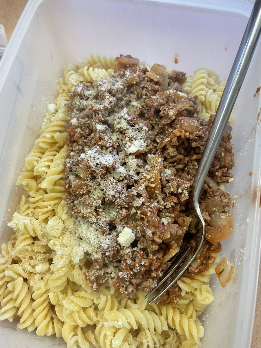 StMarysHomeEc's tweet image. Some 1st years got a taste of onion dicing today whilst making their very first savoury dish in class #SpaghettiBolognese some garnished with Parmesan 🧀 for an authentic Italian feel 🇮🇹🧅🧄🍝 we implemented theory of H&amp;amp;S to prevent #CrossContamination @StMarysCollege