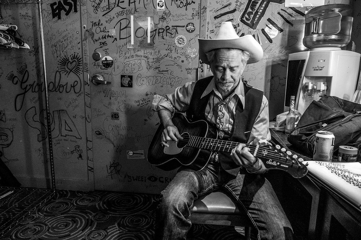 CHSPourHouse's tweet photo. ♫ ANNOUNCING :: Jimbo Mathus w/ Schaefer Llana | THU, 2.16.23 | Main Stage | 7:30pm Doors/8:30pm Show #ChsMusic #CharlestonSC #LoveLiveMusic #JimboMathus
Tickets ON SALE now! - https://t.co/ZohRKSNwbN https://t.co/gEj2XgTPEw